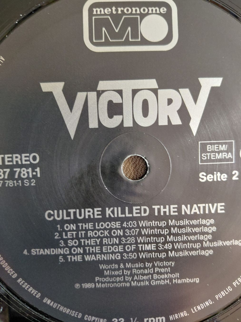 Schallplatten: Victory – Gebraucht aus zürich von Lexalexander 2