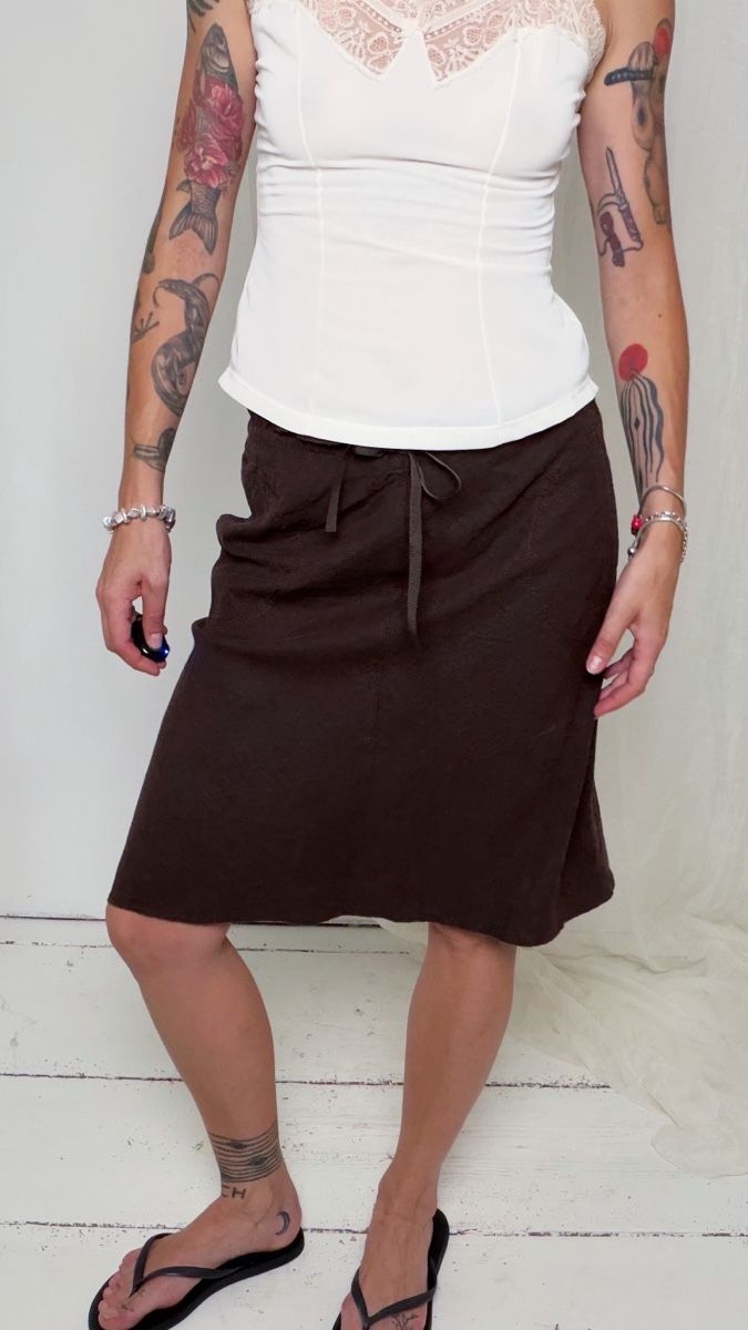 Gonne: Brown linen midi skirt with drawstring waist  – Usato da Knonau venduto da Grapesvintage 1