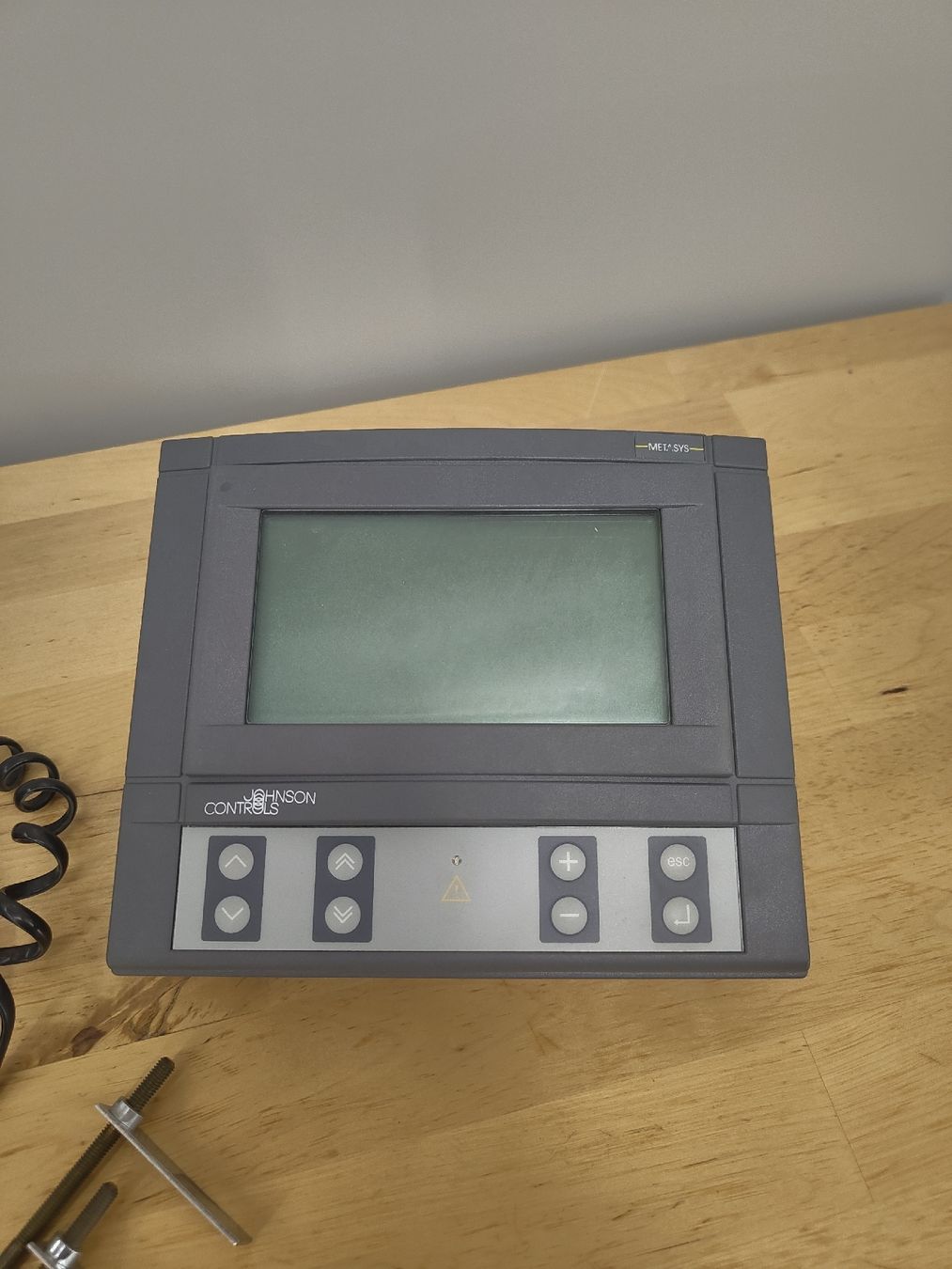 Componenti elettronici: Johnson Controls Metasys DT-9100-8104 Display Terminal – Usato da Emmenbrücke venduto da BlSi 1