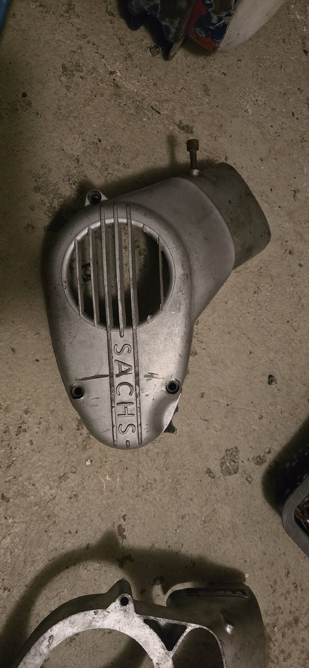 Ciclomotori: Gebläsedeckel Mofa Töffli Sachs 502 – Usato da Ibach venduto da Speedrace
