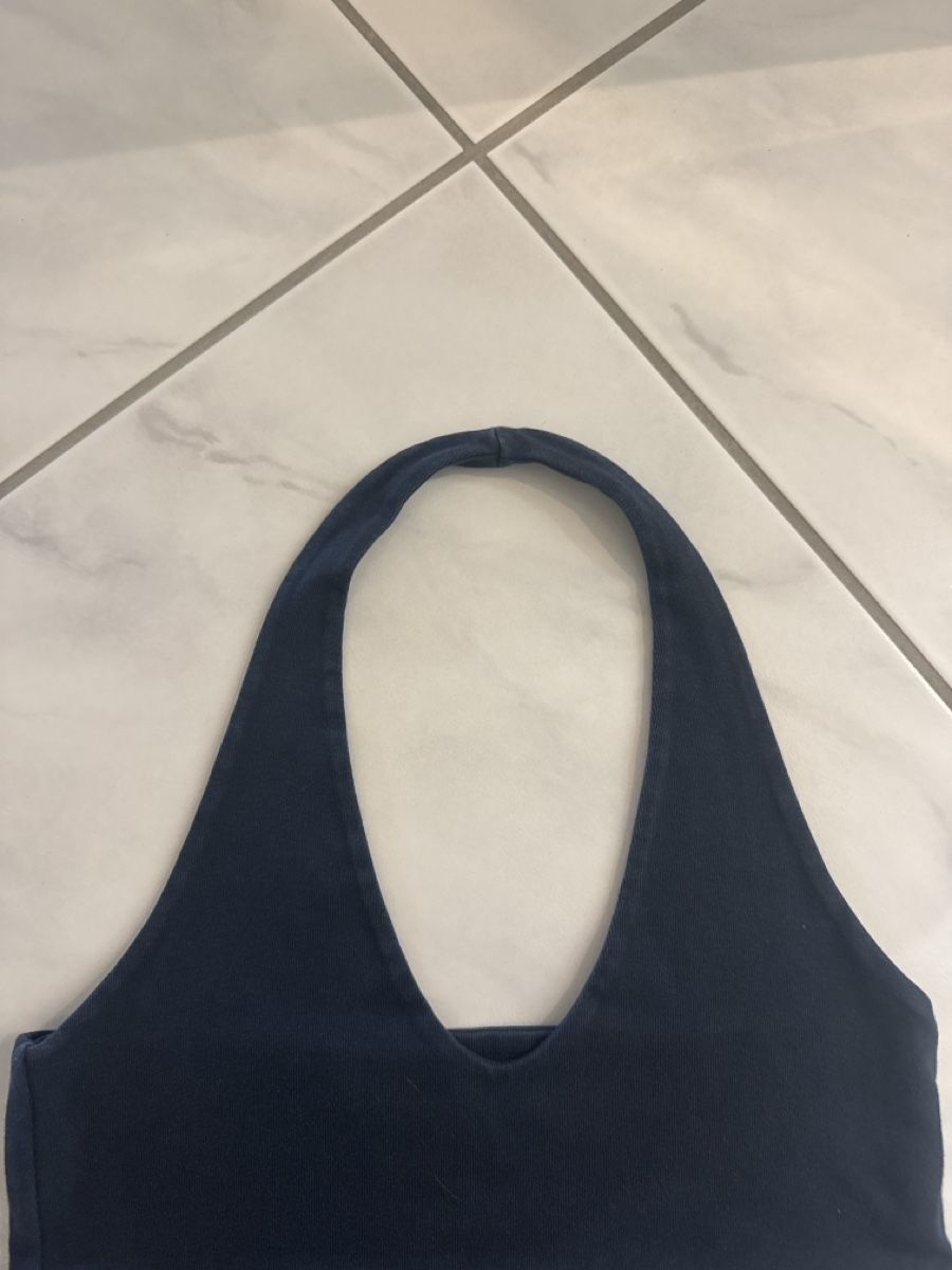 Brandy Melville Top: brandy melville neck top – Usato da Wettswil venduto da pittaro73 1
