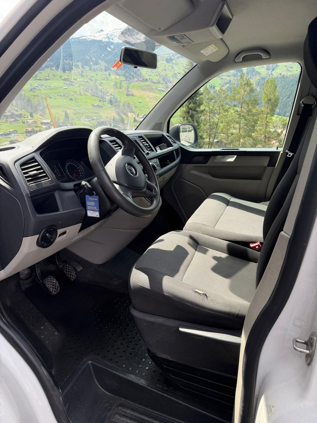 VW Nutzfahrzeuge: VW Transporter T6 4Motion, ab MFK und Service, mit Sortimo – Gebraucht aus Grindelwald von Kolb2 1