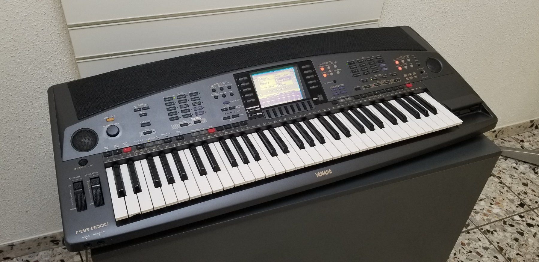 Yamaha Strumenti musicali: Keyboard yamaha PSR 8000 – Usato da Glattbrugg venduto da Swissmusik