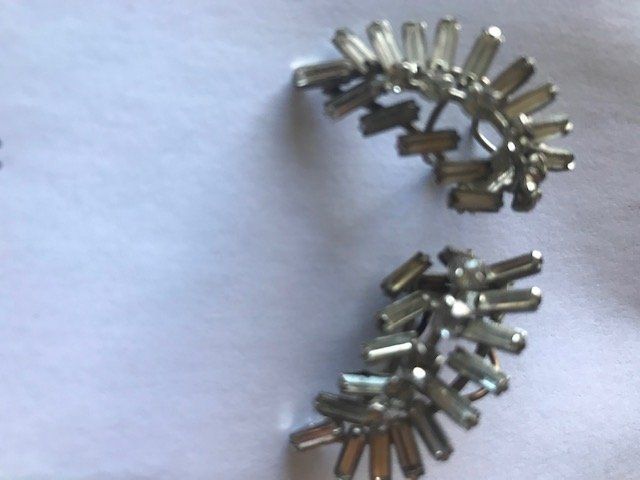 Boucles D'oreille Clips Vintage Années 80 – Strass Doré Et Perles Fantaisie