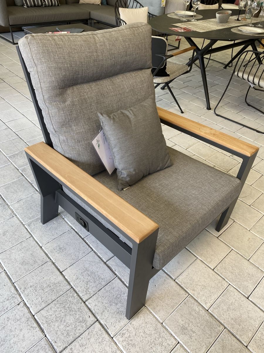 Poltrone: Lounger Sessel – Nuovo e nell'imballaggio originale da Aarau venduto da ric_j2fq