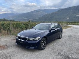 Break BMW Série 3 Touring bleu état occasion