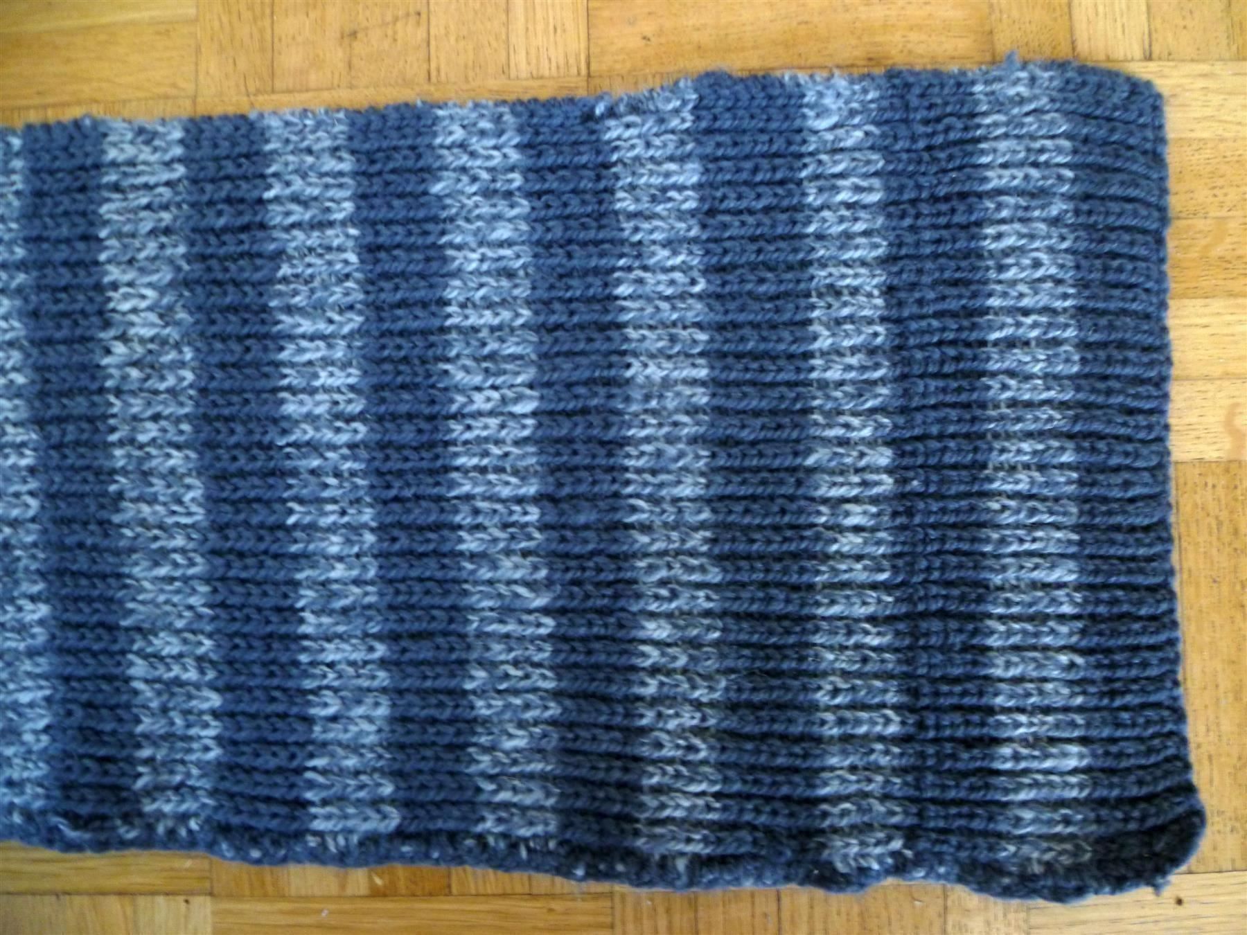 Foulard & Sciarpe: Halstuch handgestrickt – Usato da Aarau venduto da Rdodger 3