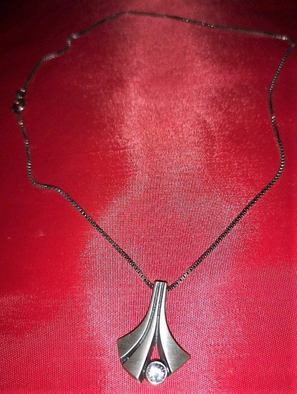 Catenine: Halskette mit Anhänger Silber (#3) – Nuovo (secondo la descrizione) da Lutzenberg venduto da Truhe 2
