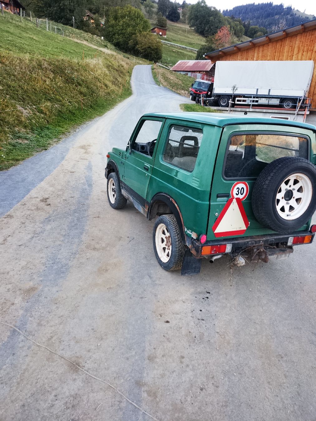 Suzuki Automobili: Suzuki samurai S J 410 – Difettoso da Le Sépey venduto da jda_8qxh 1