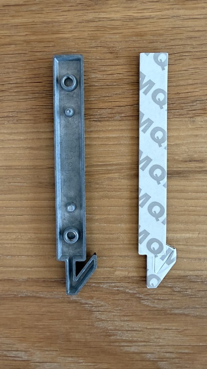 Volkswagen Tutti i ricambio: Emblem VW - 4Motion (Black) – Nuovo e nell'imballaggio originale da Emmenbrücke venduto da Kevinbucheli90 1