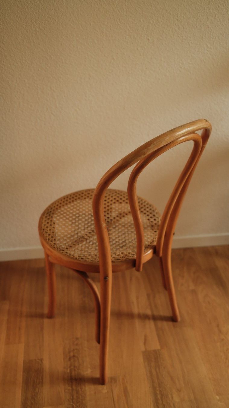 Chaises: Toller antiker Holzstuhl – D'occasion à Thun par angerber 2