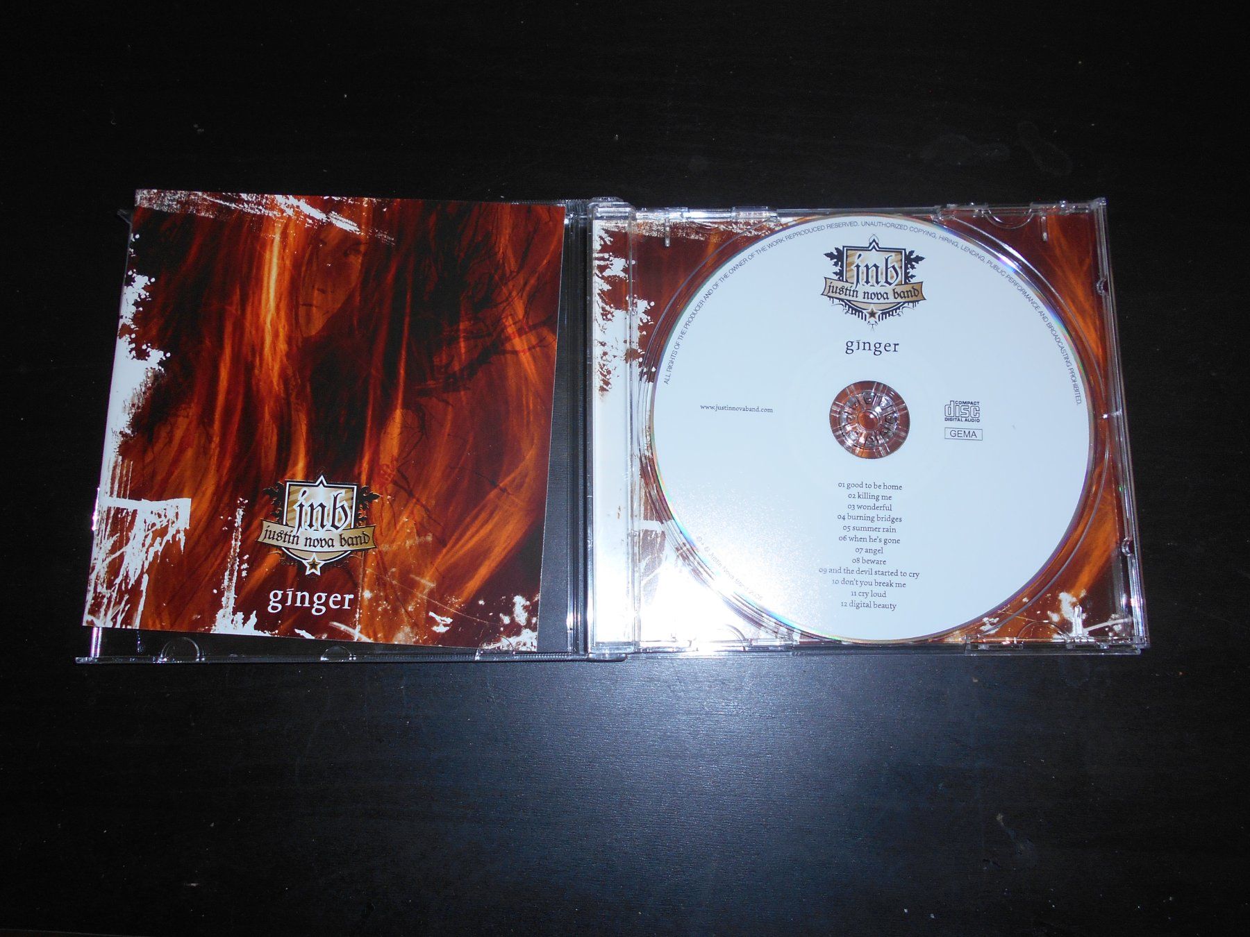 CD: Justin Nova Band -- Ginger / 2008 – Usato da Aarberg venduto da witchhunter01