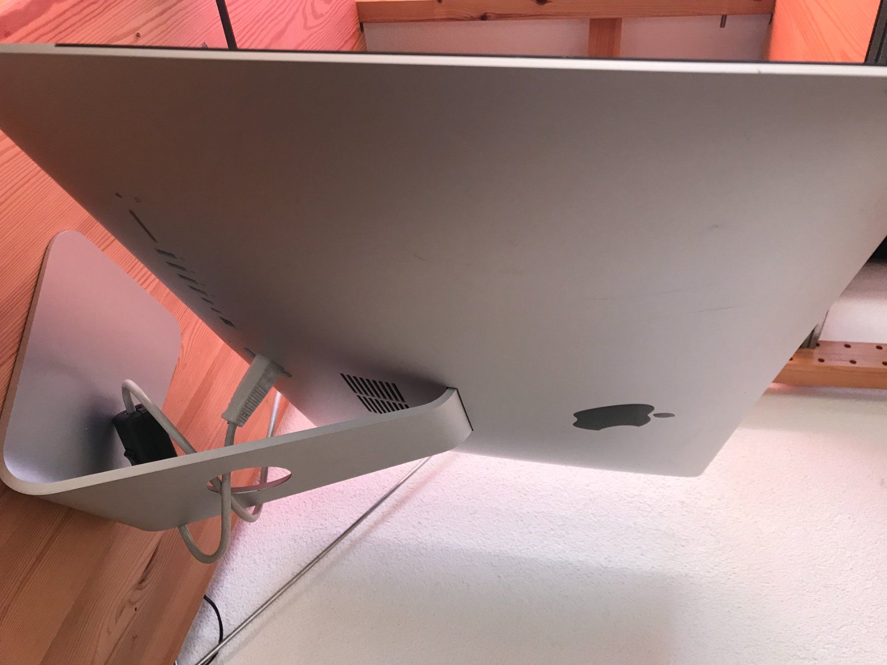 Apple PC: Apple Imac 21.5'' 2013  Intel Core i5 Ordinareur de bureau – Usato da Prez-vers-Noréaz venduto da bernard51 2