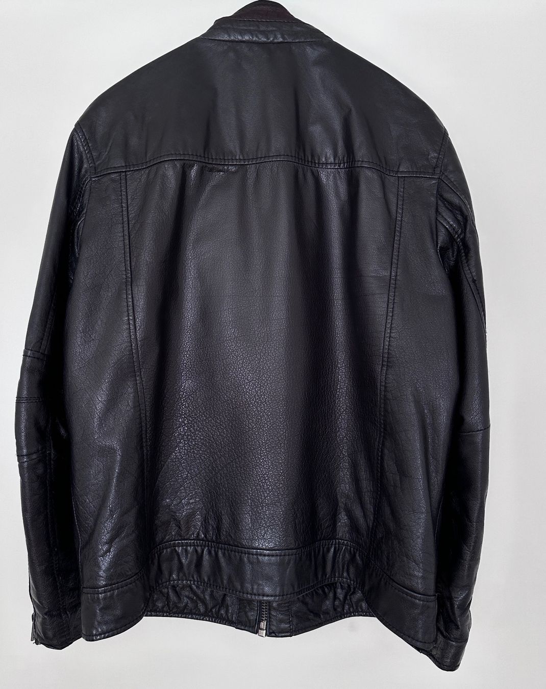 Giacche: Lederjacke im Bikerstyle, echtes Büfelleder – Usato da Zürich venduto da Olid-ZH 1