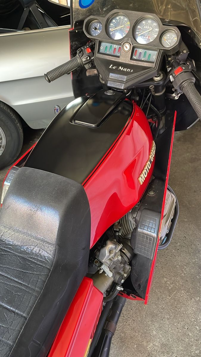 Strada: Moto Guzzi Le Mans 2 – Usato da Laupen BE venduto da Perigoso 1