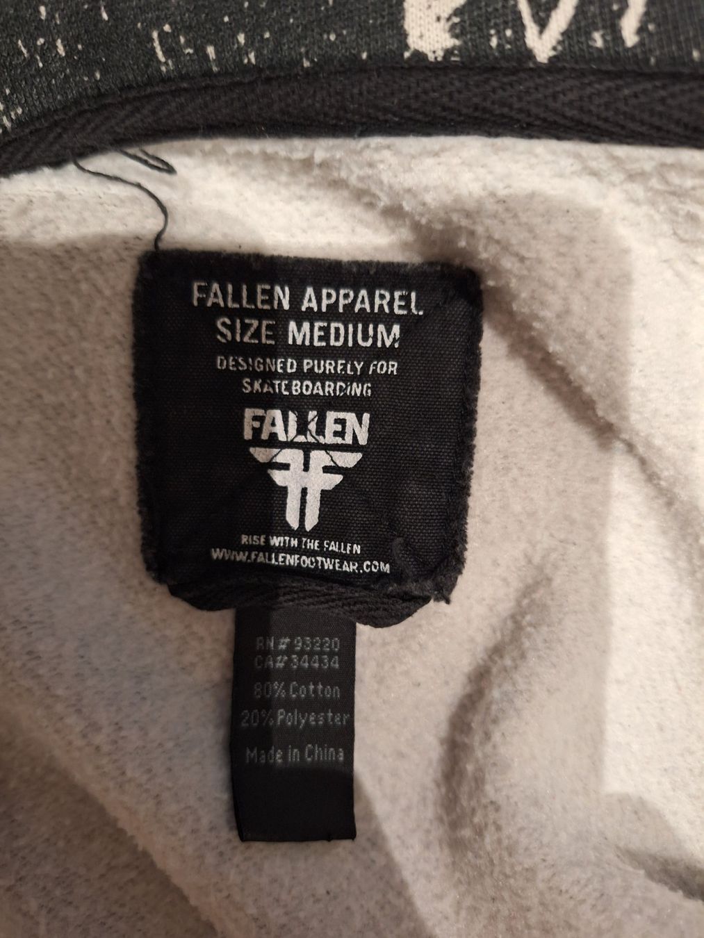 Giacche & Cappotti: 2 Sweatshirt Jacken Gr 170/ 182 – Usato da Wegenstetten venduto da mcfly321 1