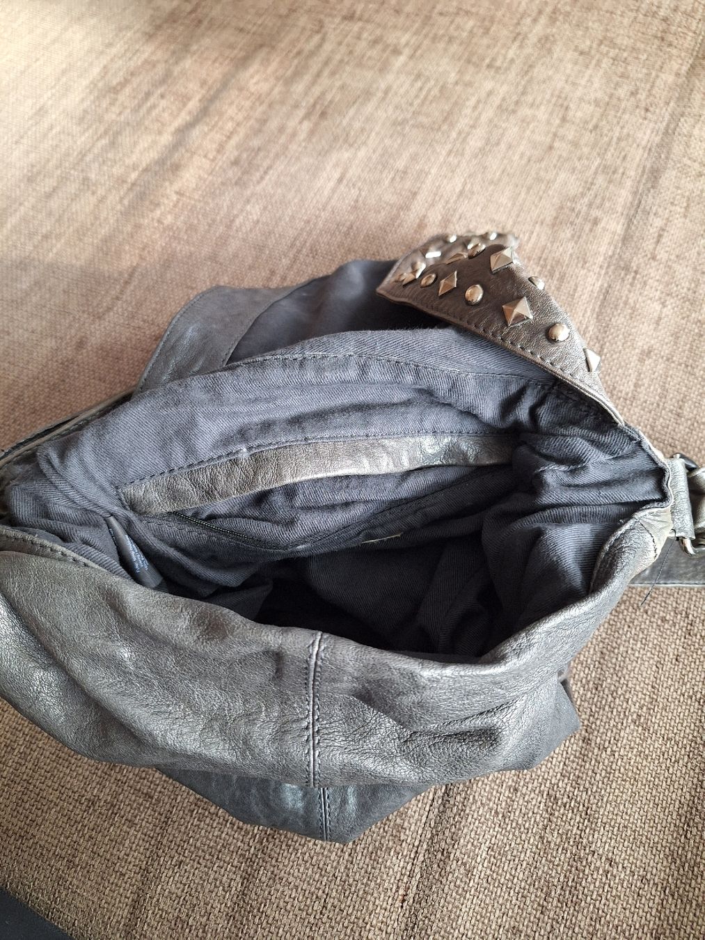 Borse da donna: Leder Umhängetasche Maze – Usato da Bassersdorf venduto da Makeje58 2