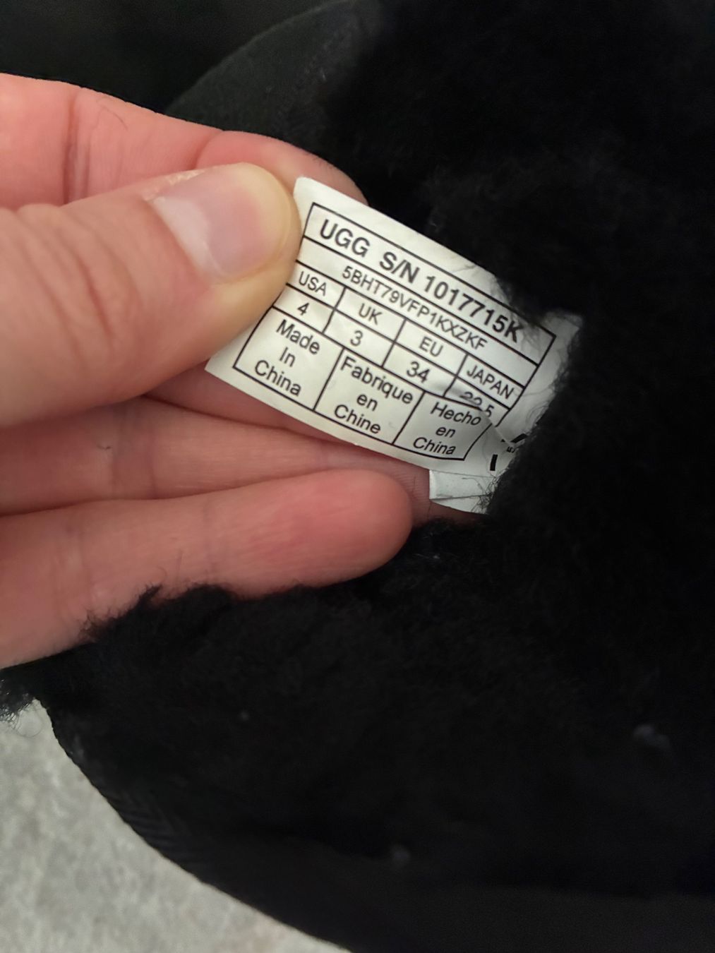 Ugg Scarpe da uomo: UGG Boots Gr. 34 schwarz – Usato da Baden venduto da usewhatyouhave 4