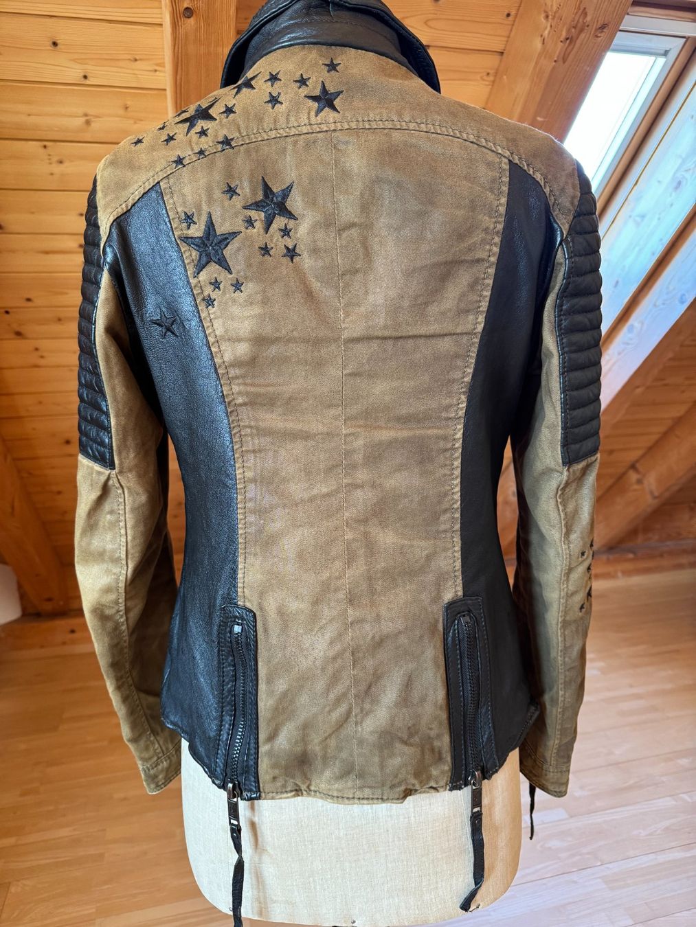 Jacken: Coole Jacke mit Ledereinsätzen – Neu (gemäss Beschreibung) aus Stäfa von Mofi8712 4