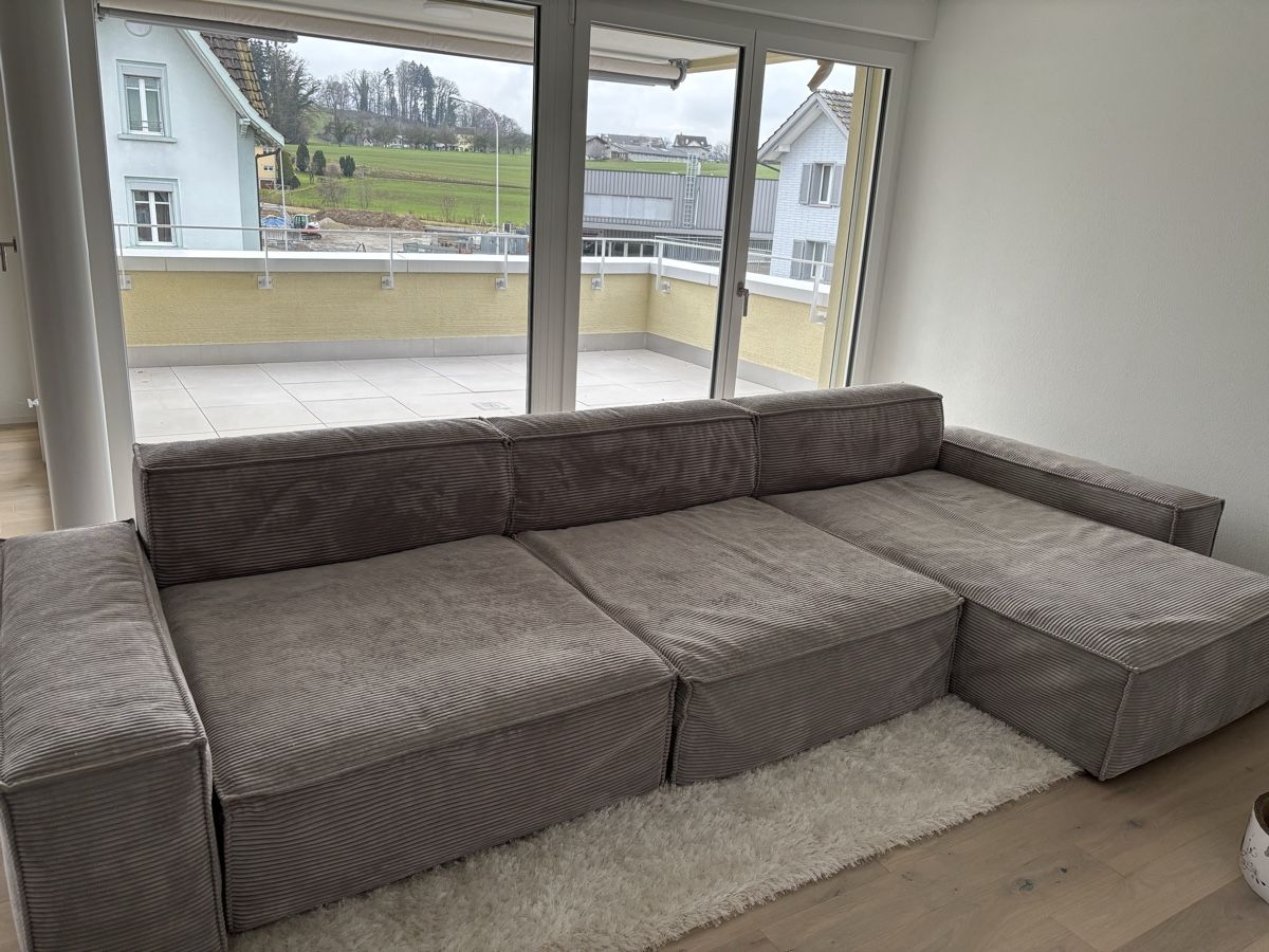Divani: Ecksofa XL Cord 370x170cm grau – Usato da Lömmenschwil venduto da tmr_xx