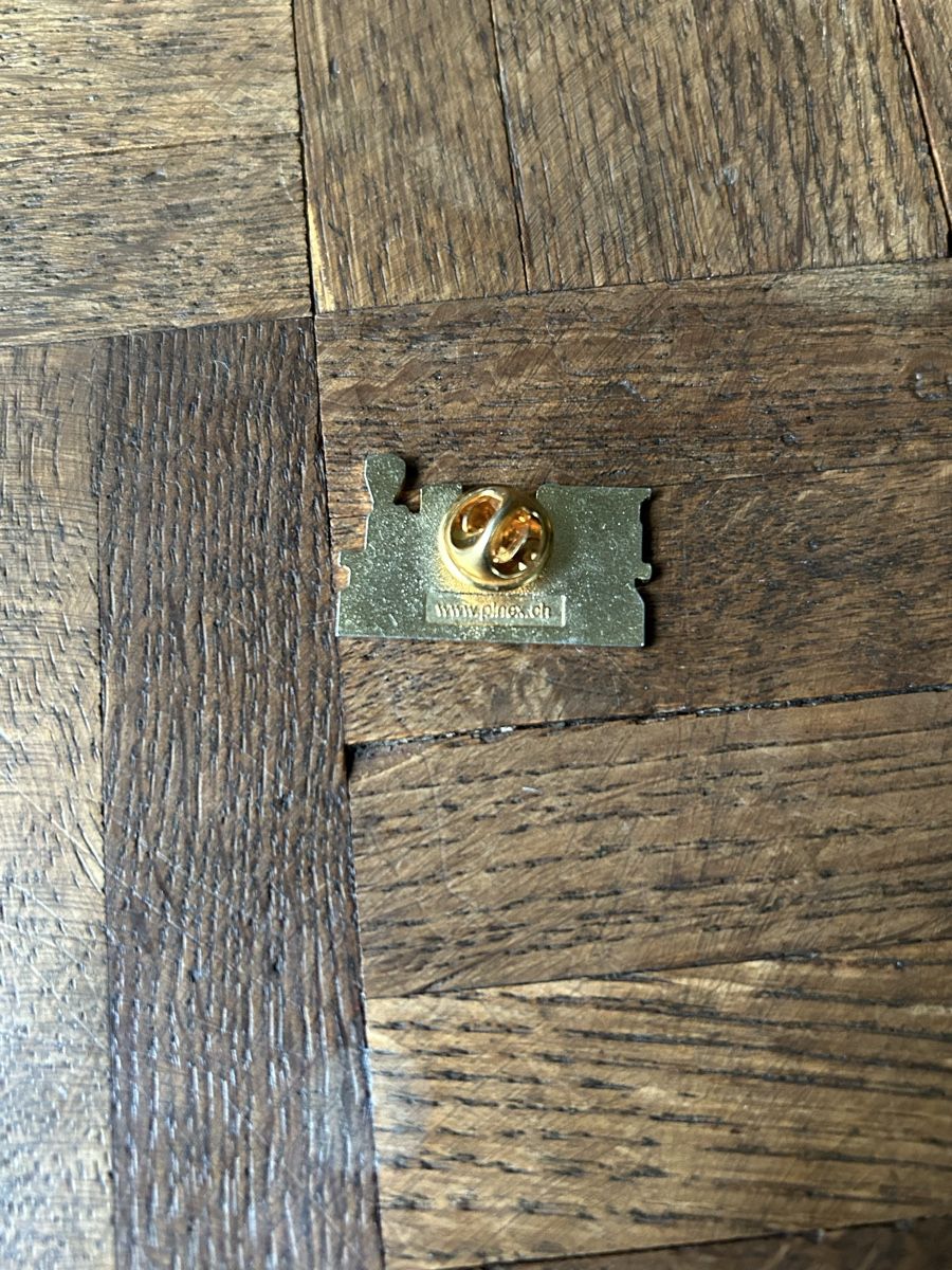Placchette & Badge: Pin Zug, Anstecker  – Usato da Gurzelen venduto da Moschtli 1