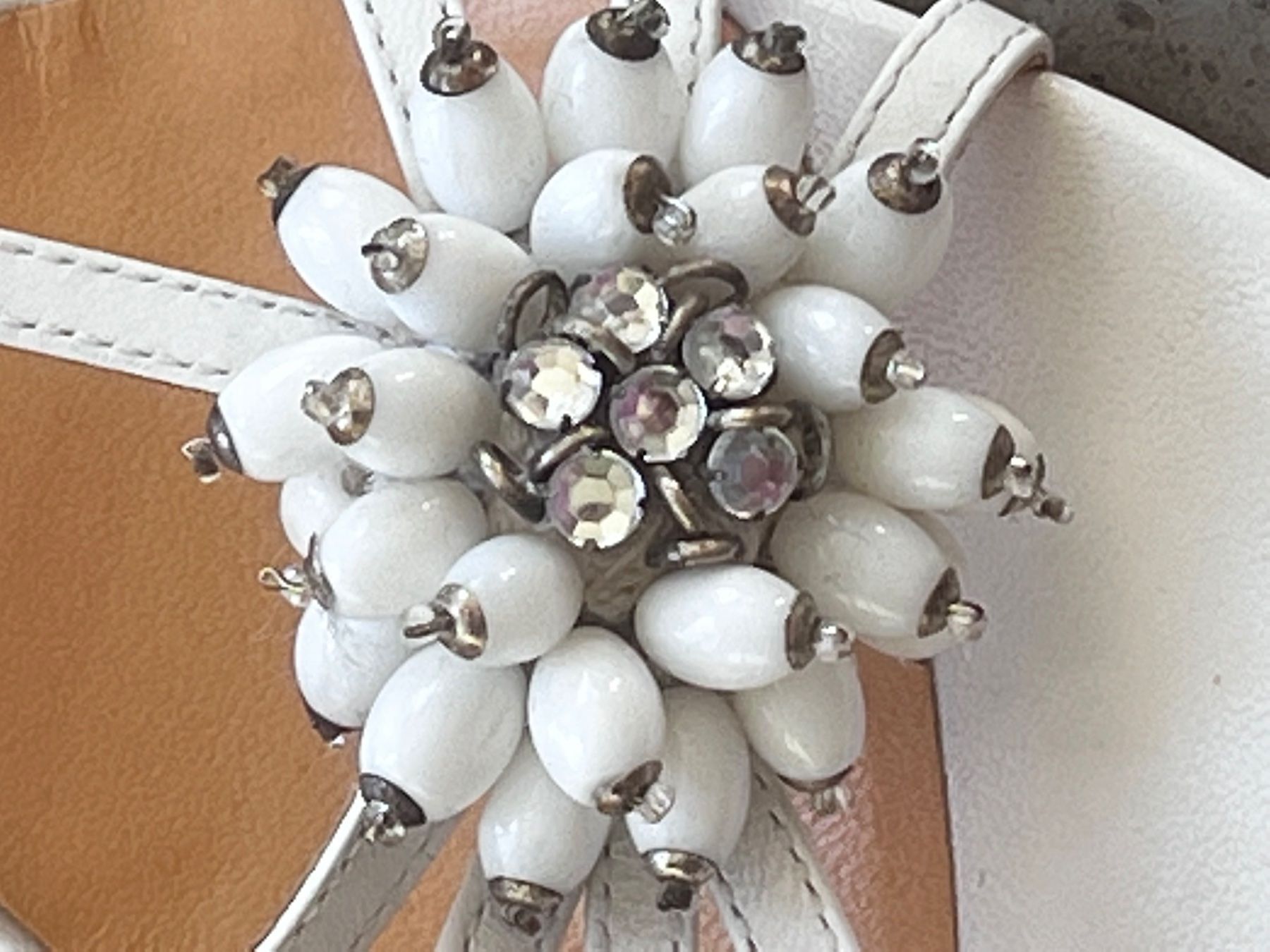 Scarpe da donna: Sandales Sergio Rossi blanches avec strass pointure 38.5 – Nuovo (secondo la descrizione) da Lausanne venduto da Flo1006 5