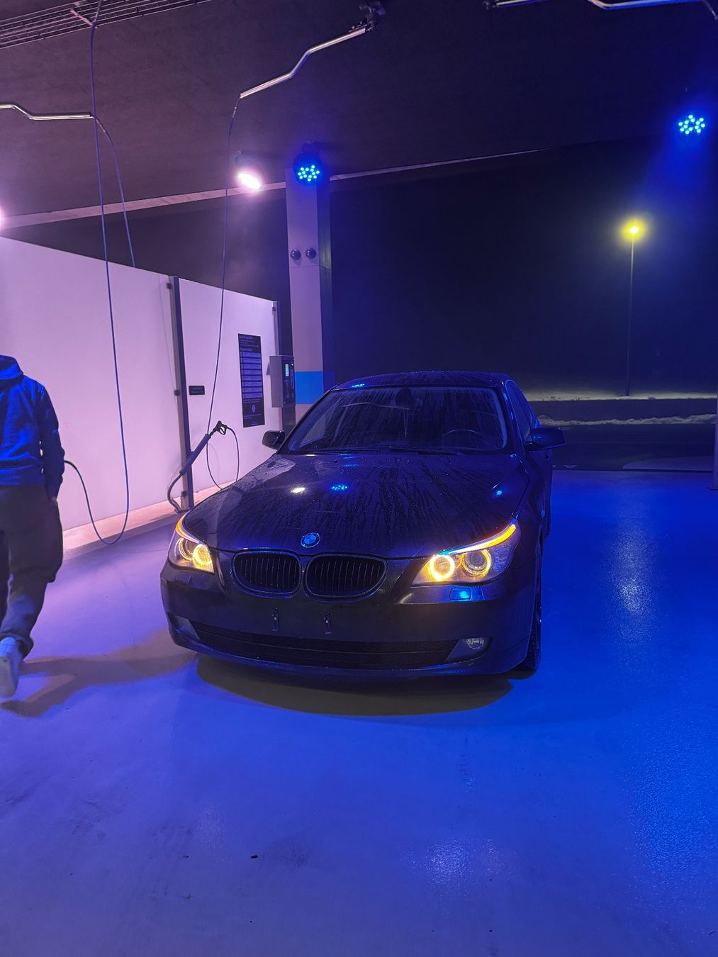 Automobili: BMW E60 Stosstange vorne und hinten – Usato da Gränichen venduto da gloirevede 2
