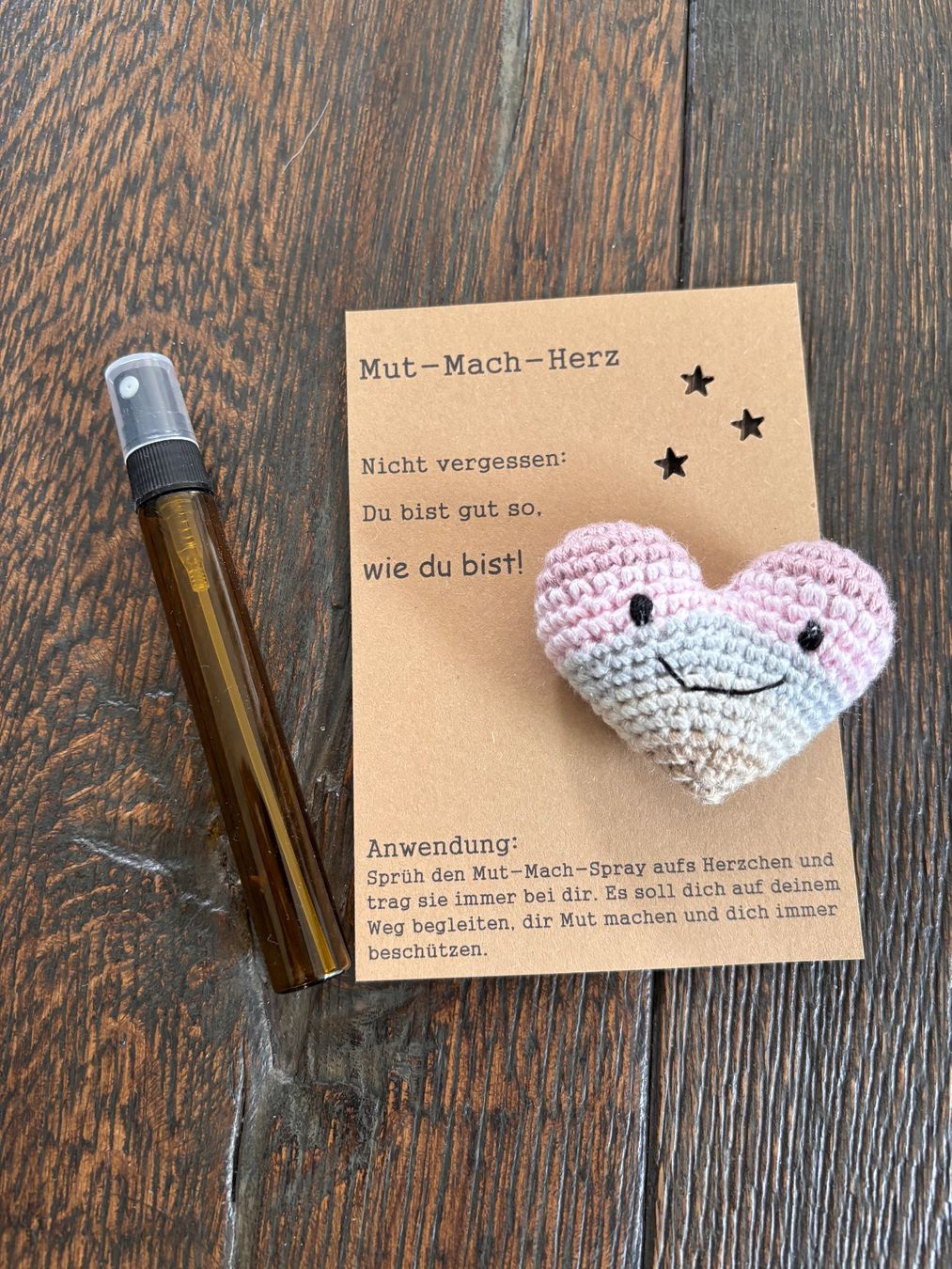 Karten: Mutmach-Herz Set: Herz, Spray, Karte - Schenk dir Mut! – Neu (gemäss Beschreibung) aus St. Niklaus VS von loumonrohandmade
