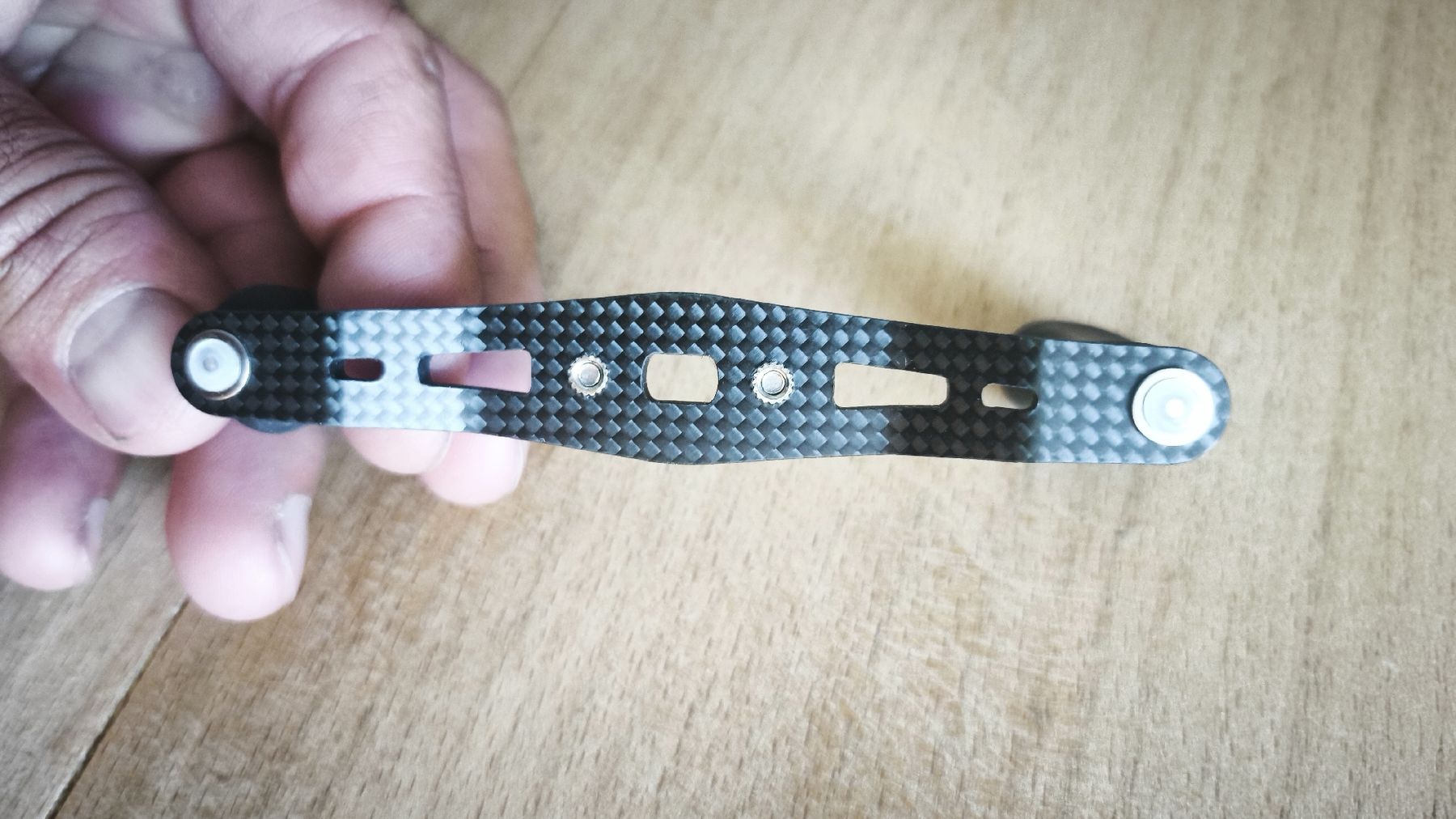 Köder: Gomexus Carbon Handle – Neu (gemäss Beschreibung) aus Sarnen von sebalant 2