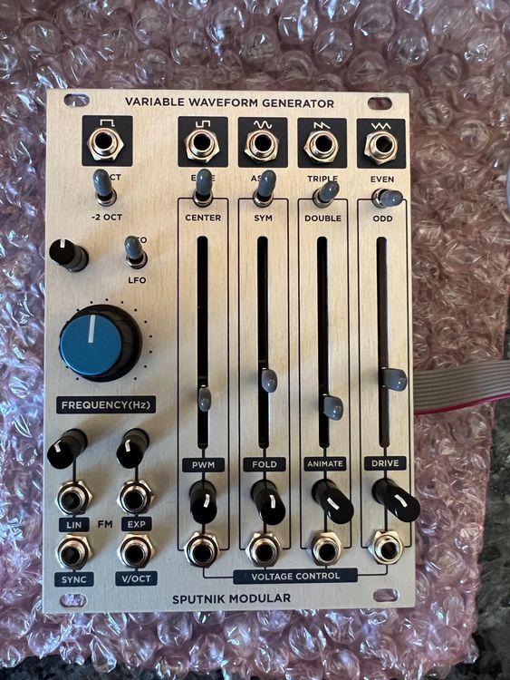 Sputnik Modular - Variable Waveform Generator (Eurorack) | Kaufen auf ...