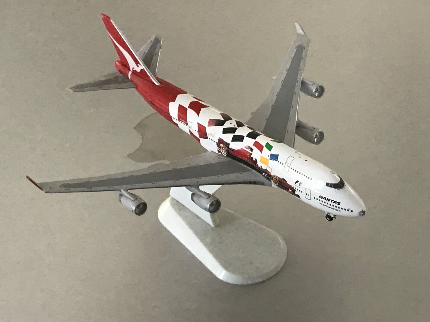 Boeing Kit di modellismo & Modellini statici: QANTAS  747 JUMBO MODELL - FORMEL 1 SPECIAL – Nuovo (secondo la descrizione) da Hugelshofen venduto da seagull