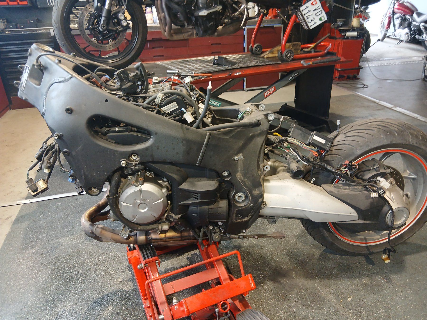 Honda Motori: Honda Vfr 1200cc Dtc – Usato da Romanel-s-Lausanne venduto da site76 2