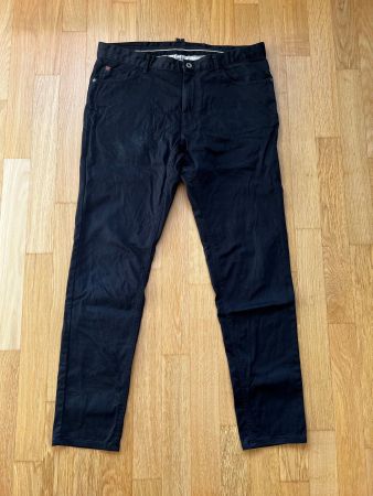 Männerhose schwarz(Grösse 46, 98% Baumwolle, 2% Elastan)