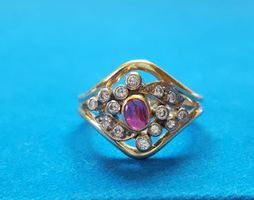 750 Massiv Gold Ring Mit Diamanten/Rubin