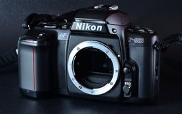 Nikon F-601