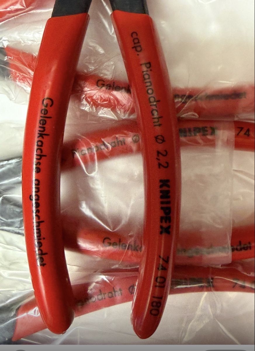 Knipex Tutti gli attrezzi: Knipex Pliers (6x) – Nuovo (secondo la descrizione) da Zürich venduto da BONETI