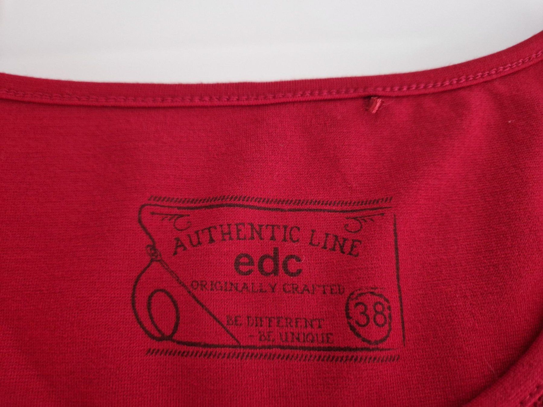 Esprit Kleider: Kleid von edc by Esprit – Gebraucht aus Obergösgen von js9_h6hp 2