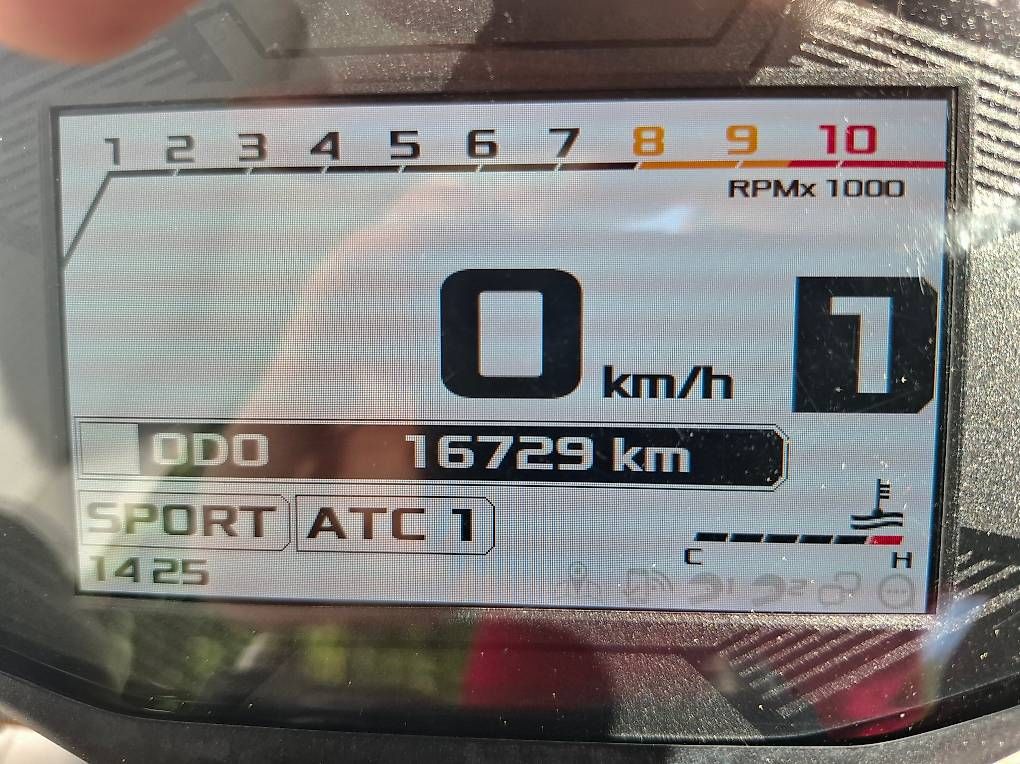 Strada: Aprilia Dorsoduro 900 – Usato da Thun venduto da leo_68pn 3