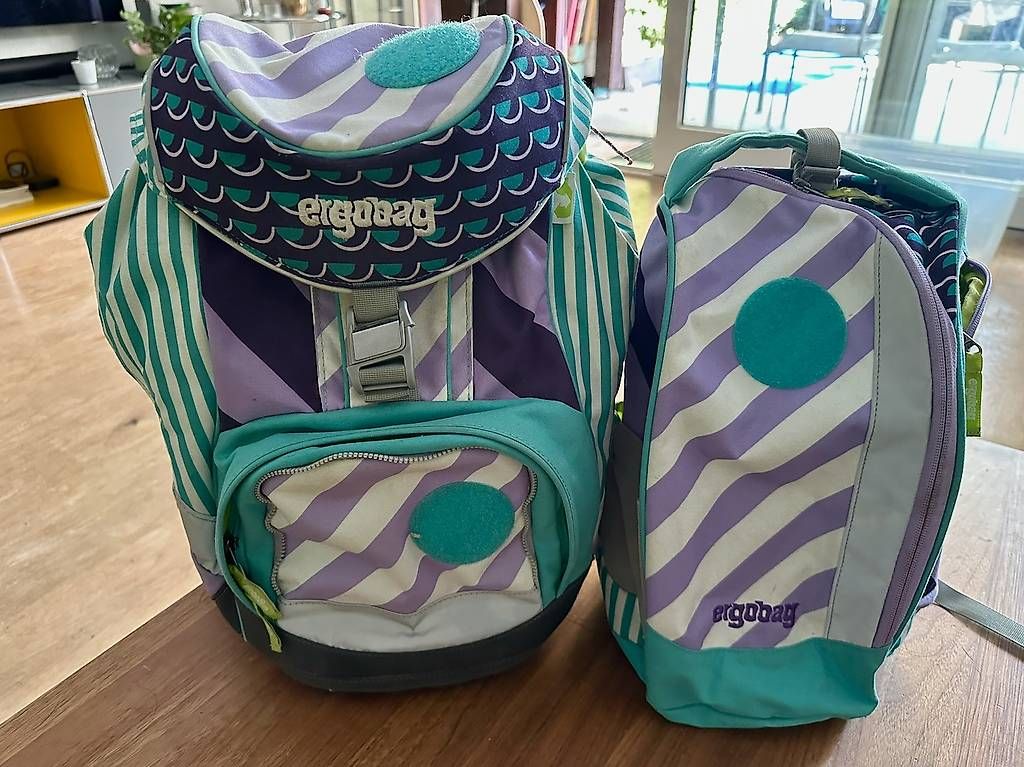 Ergobag Kindertaschen: Ergoback Schulrucksack mit passendem Turnsack – Gebraucht aus Wettingen von m3t 3