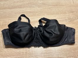 BH mit Spitzen schwarz von Chantelle