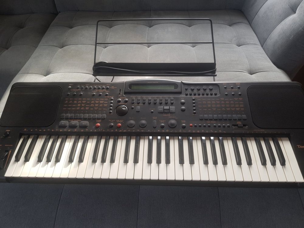Keyboard KN-1000 Ab 1.- (Gebraucht) in Boswil für CHF 15 – nur Abholung ...