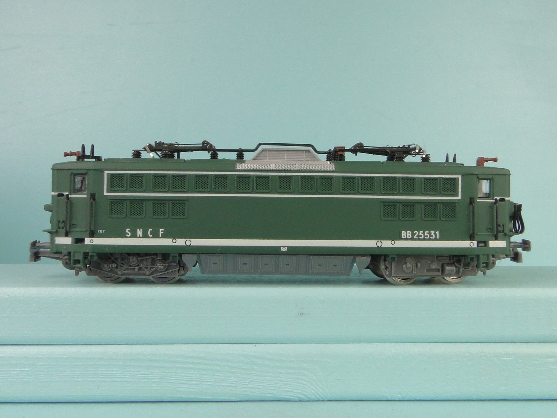 Jouef Modelleisenbahnen: Jouef 8362 H0 SNCF BB 24531, NEU – Gebraucht aus Bülach von cann11 2