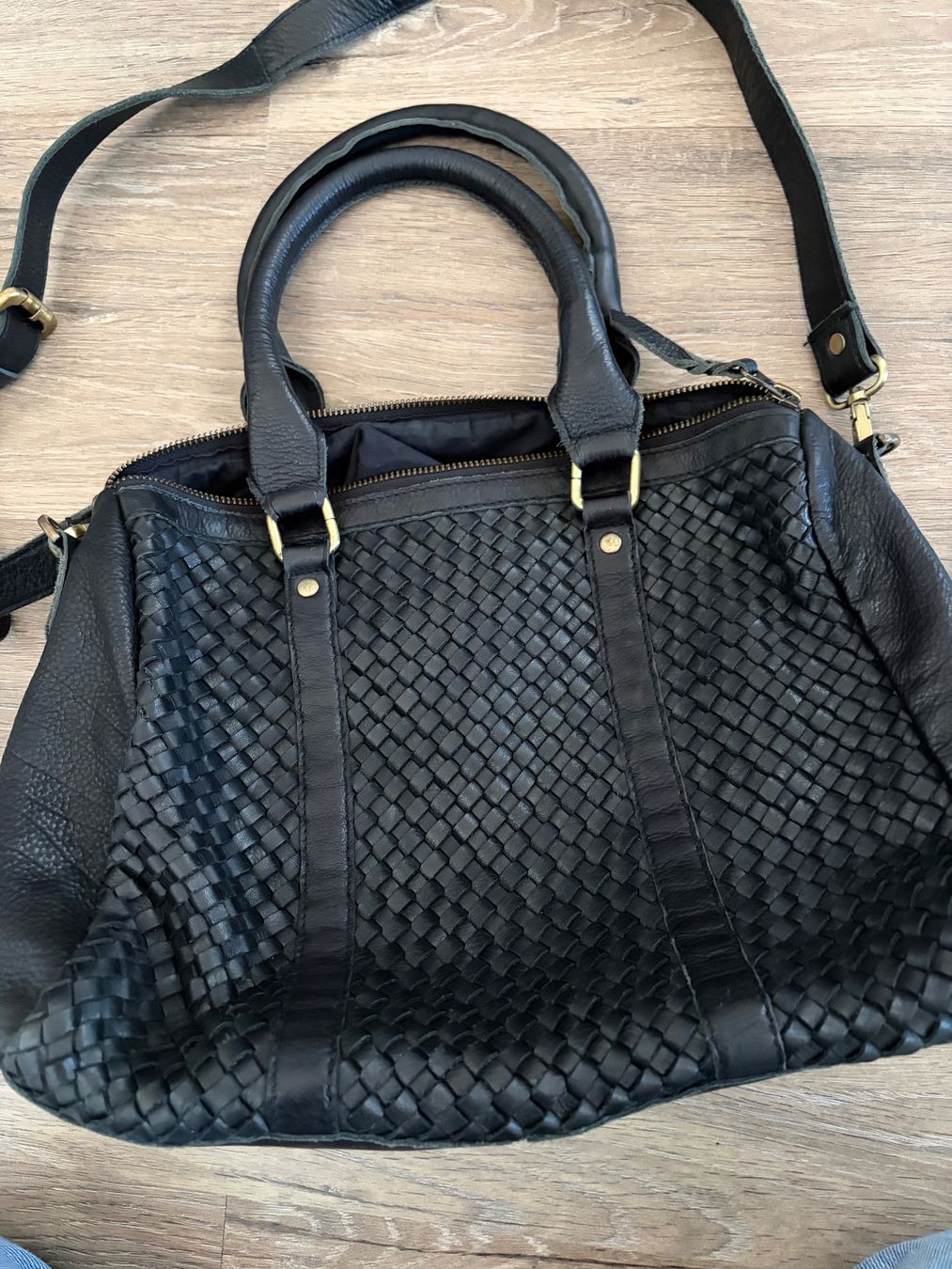 Borse da donna: the moshi - schwarze Tasche echtes Leder – Usato da Frauenfeld venduto da m.pardo 6