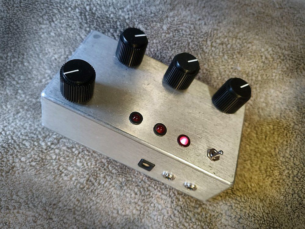 Instruments de musique: Rucci Electronics Clock Manipulator – D'occasion à Knonau par der_Alexan 2