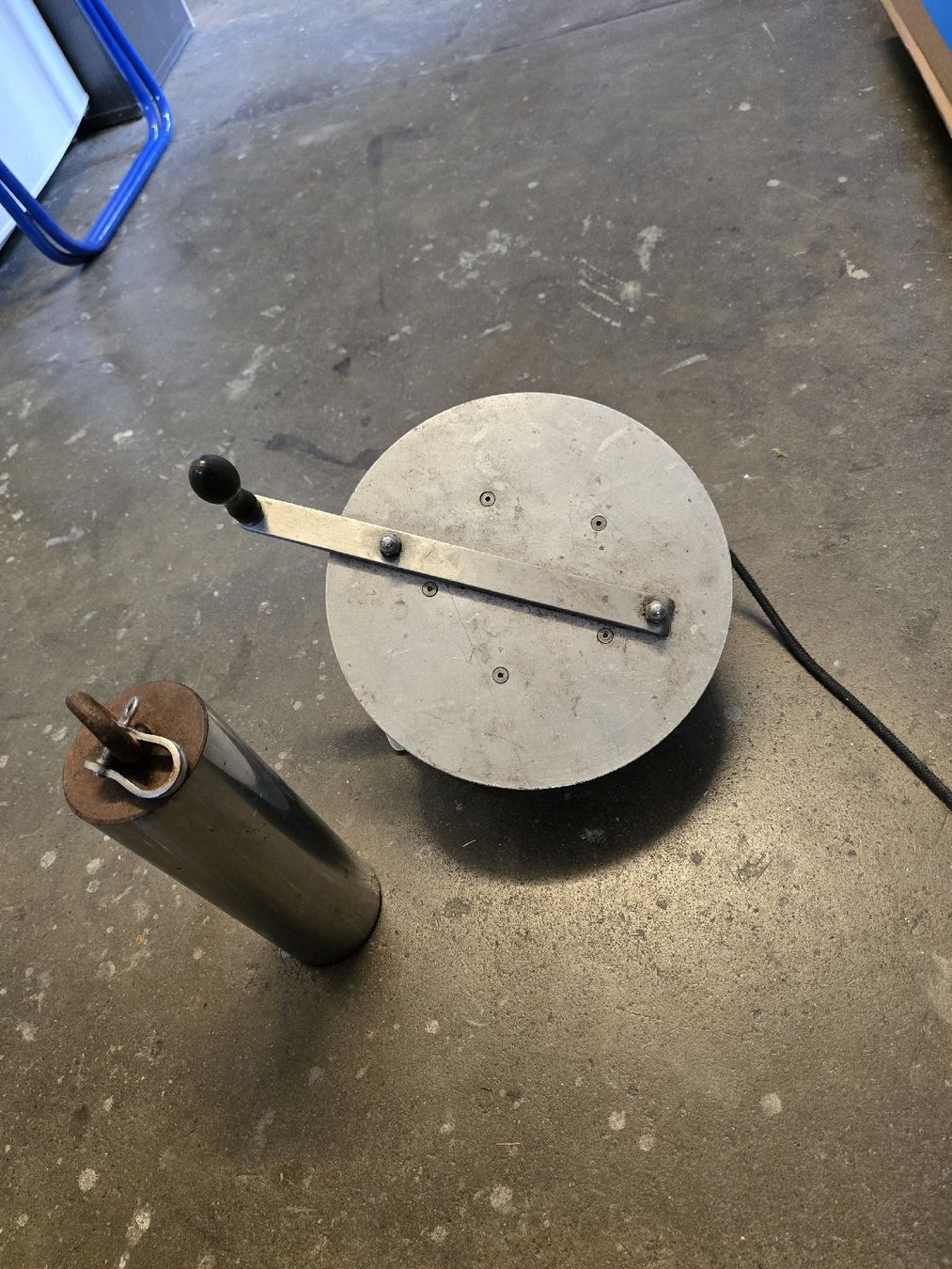 Anker: Ankerrolle mit Zylinder Anker ca 10Kg – Gebraucht aus Zürich von inf_q6bm