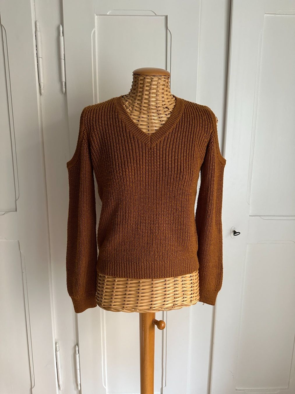 Pullover & Sweatshirts: LOVERS + FRIENDS - Strickpullover cognac XS – Gebraucht aus Zürich von Diazaio