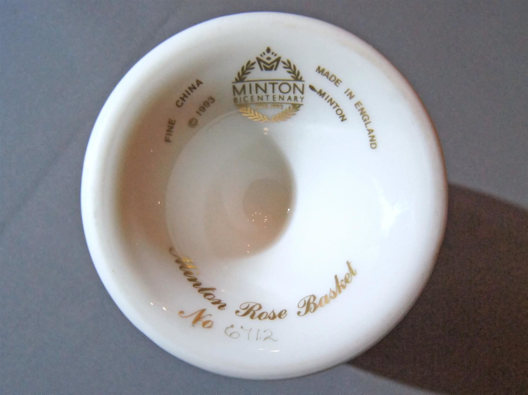 Vase & Récipients: Minton Bicentenary 'Rose Basket' Vase – D'occasion à Geroldswil par ARTEFACTO 6