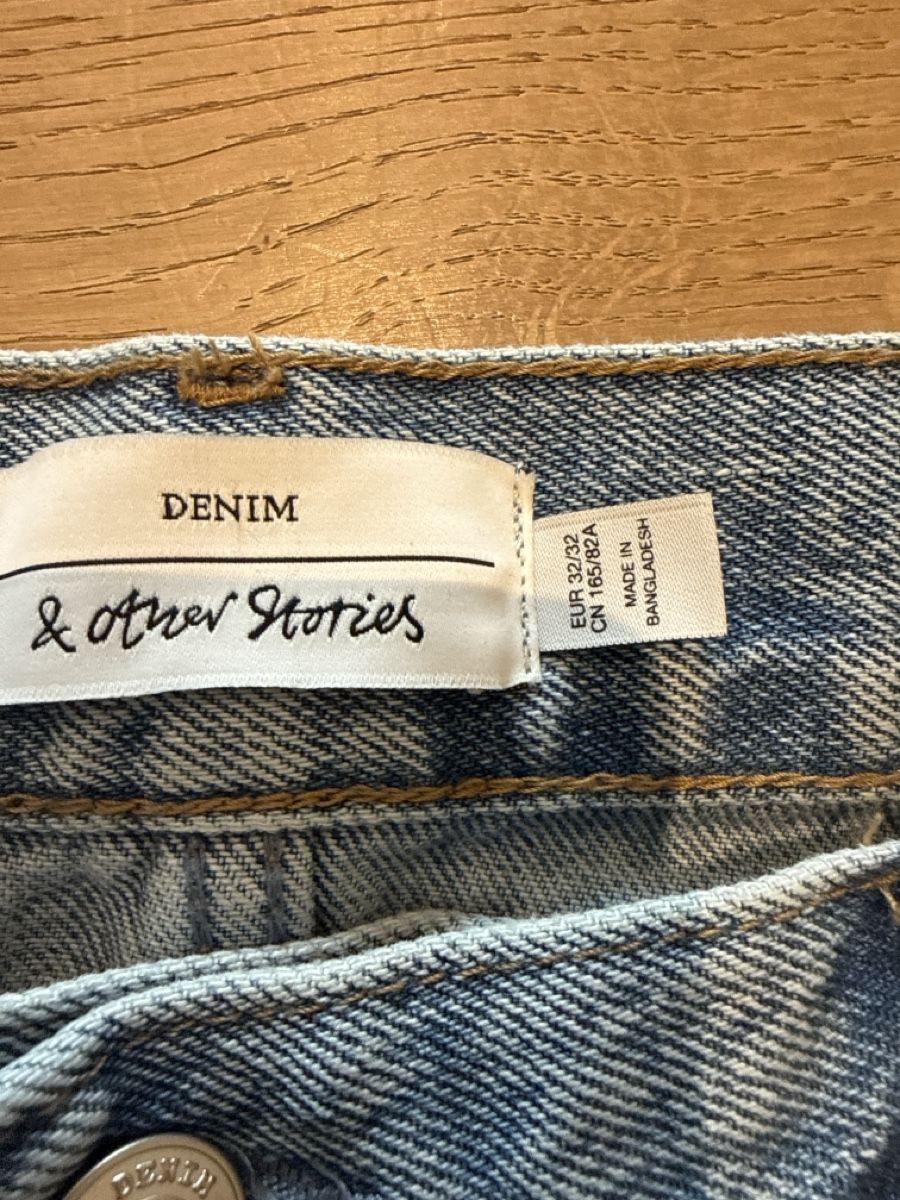 Other Stories Jeans: &other stories jeans – Usato da Wettswil venduto da lalinda85 2