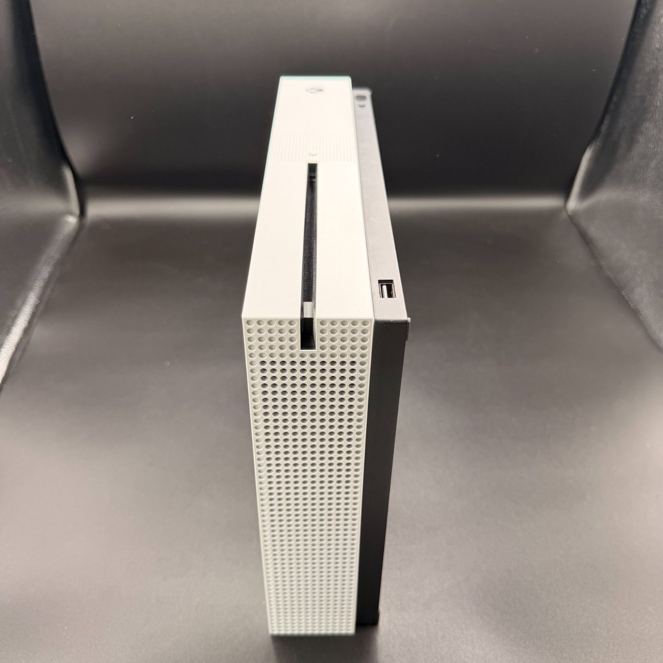 Microsoft Konsolen: Xbox One S Weiss inkl. Controller & Kabel – Gebraucht aus Düdingen von Nerdworld 6