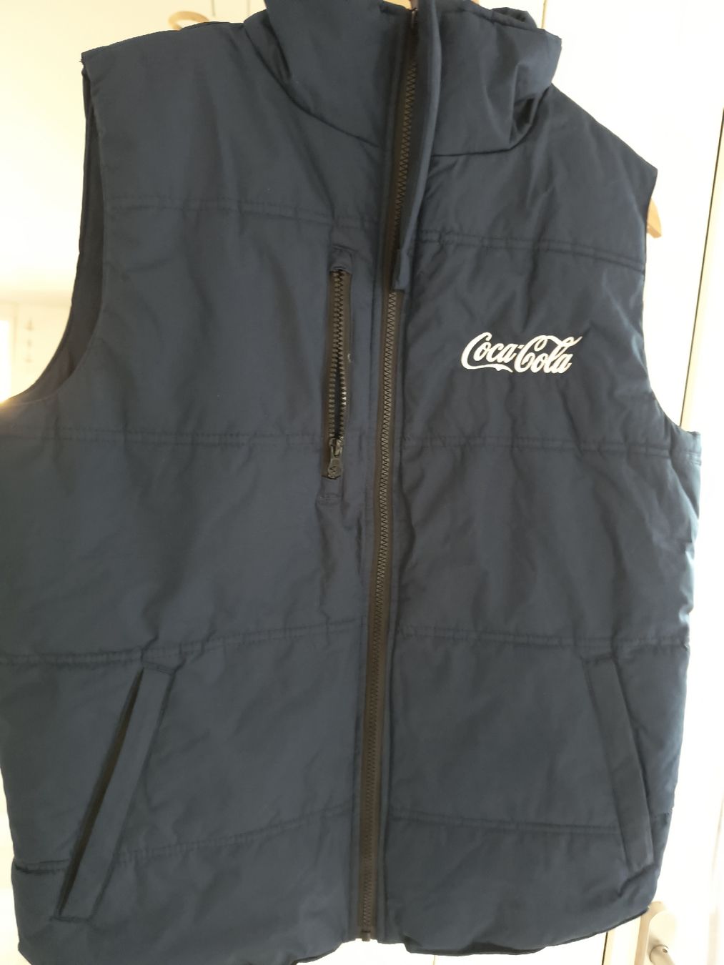 Gilet & Giacche: Warme Coca-Cola Payper Steppweste, Grösse S, Winter Top – Usato da Schöfflisdorf venduto da kin_2dp9